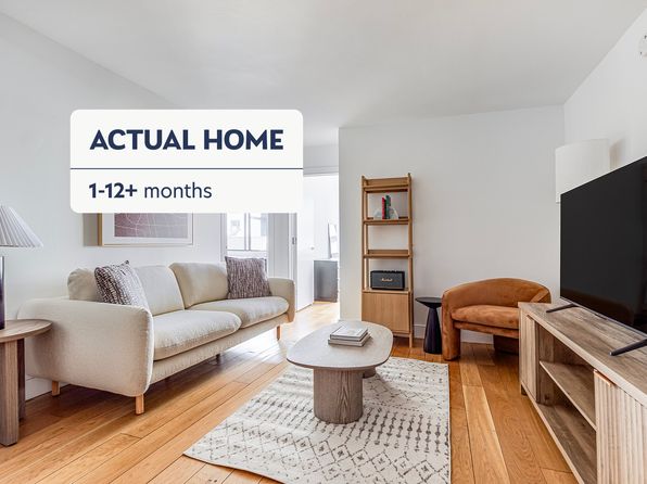 230 E 44th St APT 6F