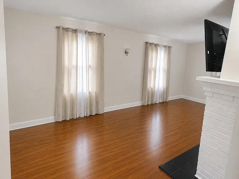 629 Watson Ave — Photo 4