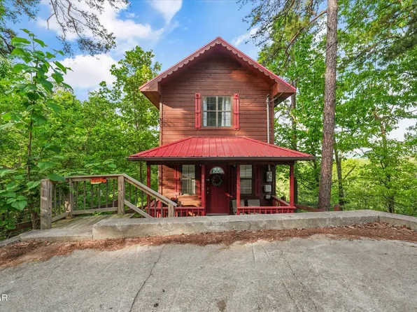 1809 Red Bone Way, Sevierville, TN 37876