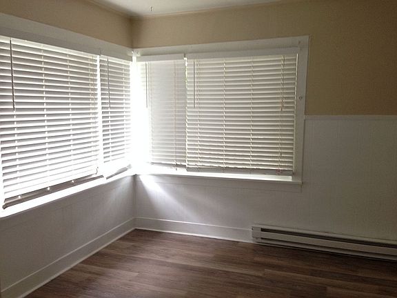5th image of 1514 Eskridge Blvd SE