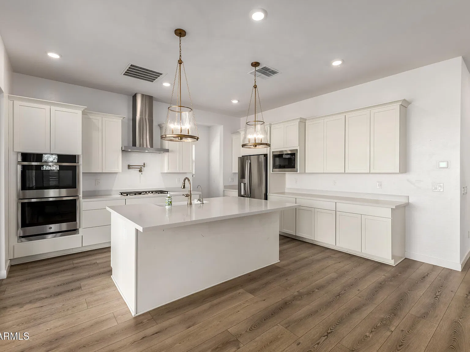 4 bed, 2.5 bath, 3260 sqft, $3,395 — Photo 2
