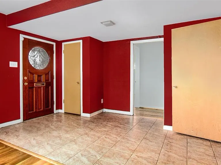 4015 Mischire Dr — Photo 2