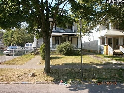 2nd image of 11609 Temblett Ave