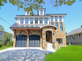 708 Franklin St, Downers Grove, IL 60515