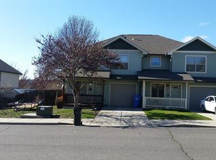 227 Northview Dr, Eagle Point, OR 97524