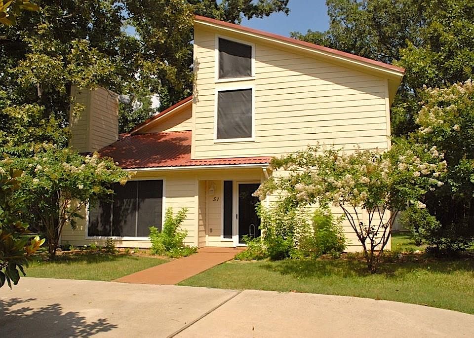 1st image of 51 Parkview Dr