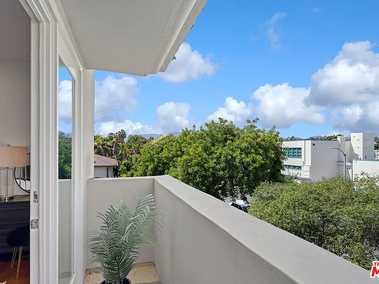 718 Lincoln Blvd #1 — Photo 24