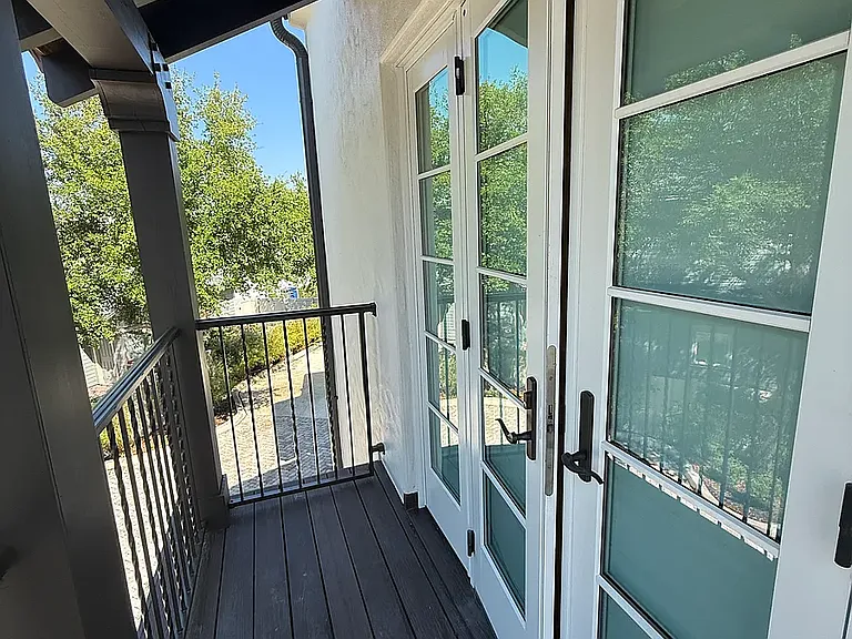 301 W Comstock Ave #4 — Photo 38