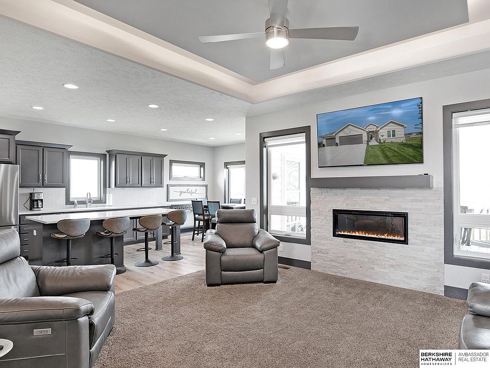 10204 S 180th Ave, Omaha, NE 68136 Zillow