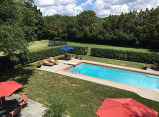 516 Lake Shore Dr N, Barrington, IL 60010