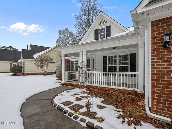 2nd image of 238 Sellhorn Blvd