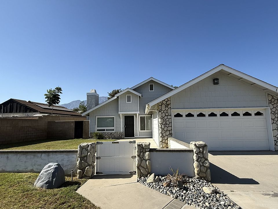 1st image of 10260 Magnolia Ct
