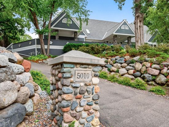 5010 Nob Hill Dr, Edina, MN 55439