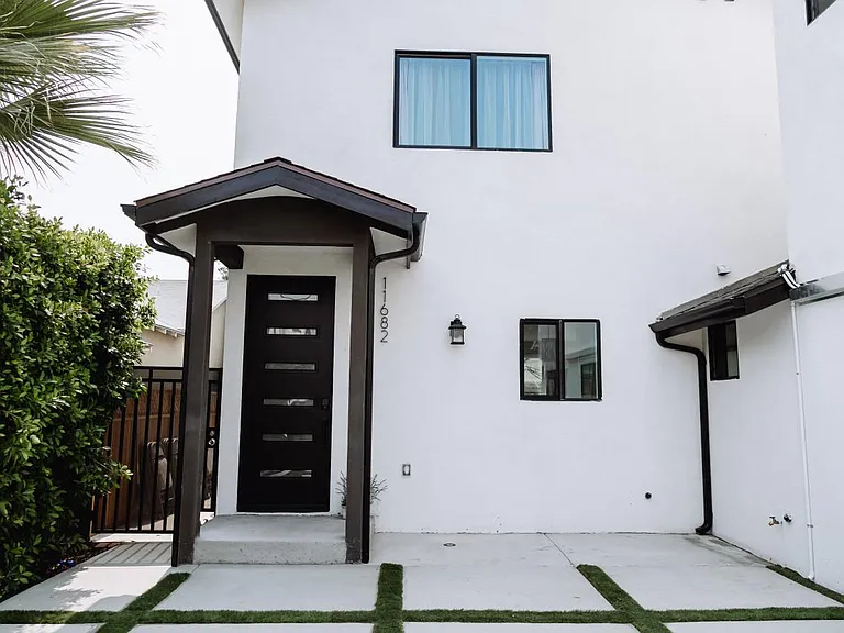 11682 Erwin St — Photo 99
