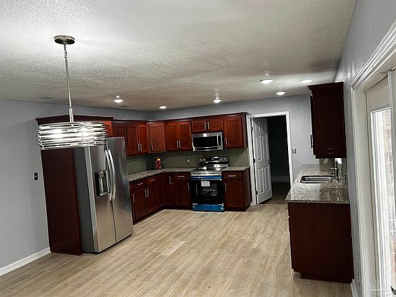 5th image of 7911 Burstaff Rd