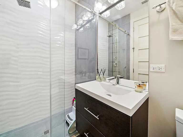 1113 N Ashland Ave #1 — Photo 15
