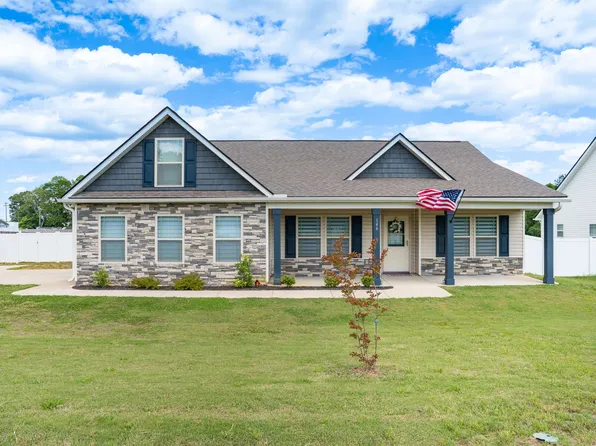 146 Peachtree Rd, Boiling Springs, SC 29316