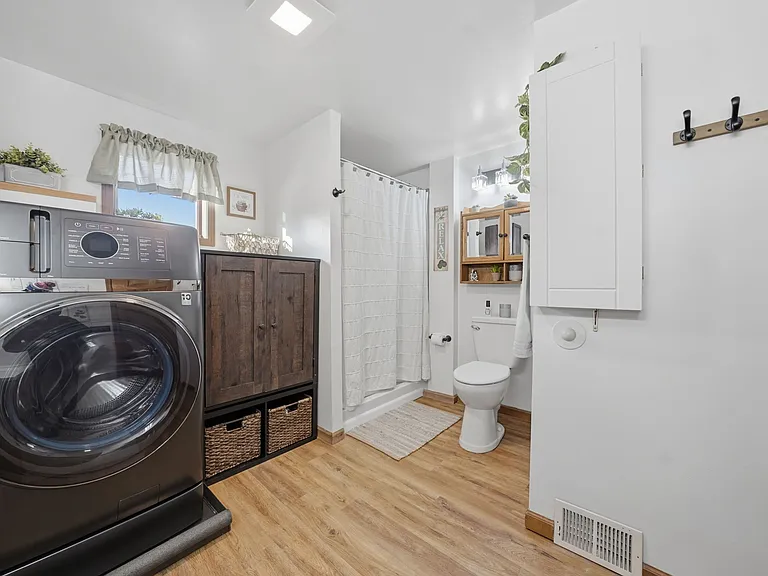 56 Klaum Ave — Photo 13