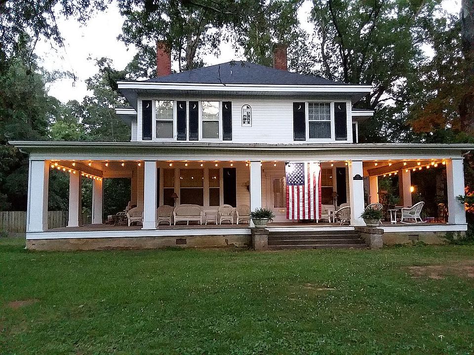 1st image of 22 Clarendon Ave