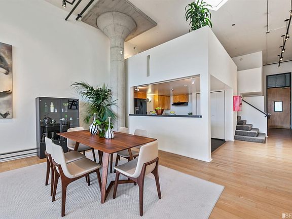 5th image of 461 2nd St APT 658T