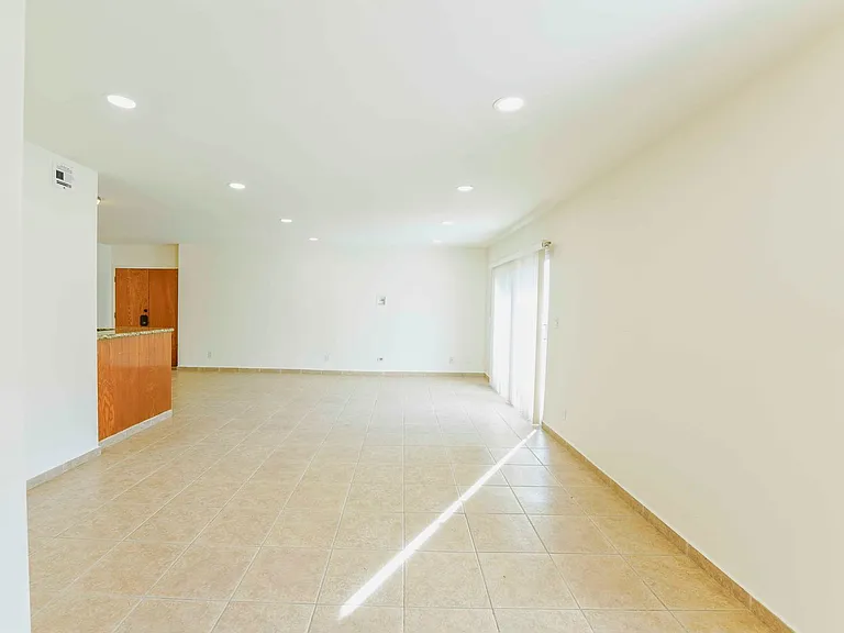 712King — Photo 32