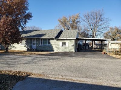 1420 W 1st St, Chanute, KS, 66720