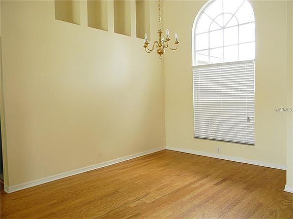 5th image of 1121 English Bluffs Ct