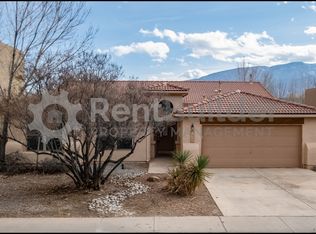 1070 Calle Palo Verde, Bernalillo, NM 87004