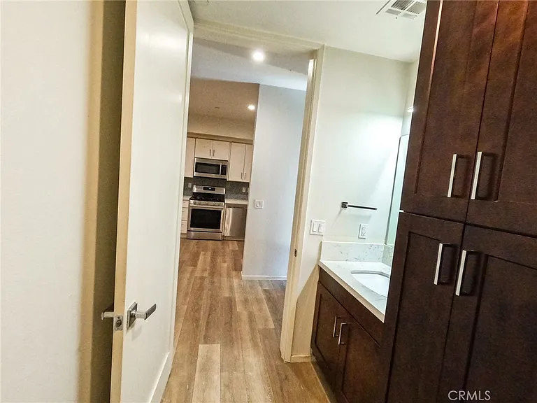 2006 S Corning St #3 — Photo 12