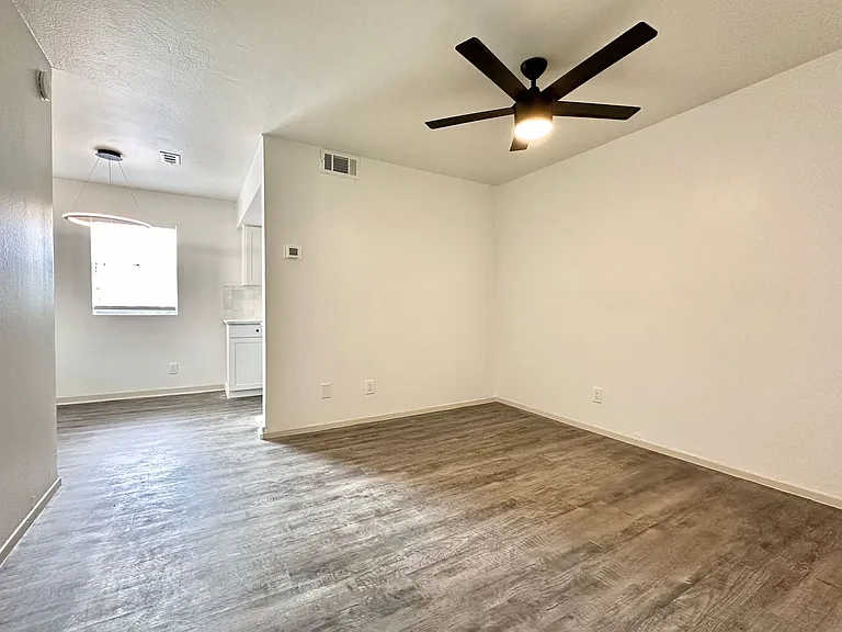 The Campus Edge Apartments — Photo 21