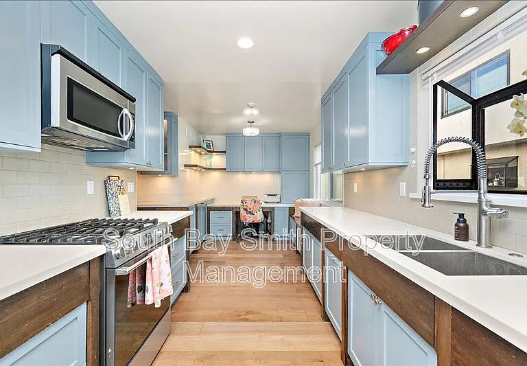 231 N Broadway #2 — Photo 27