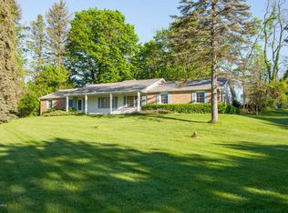 1070 Riverside Dr, Battle Creek, MI 49015