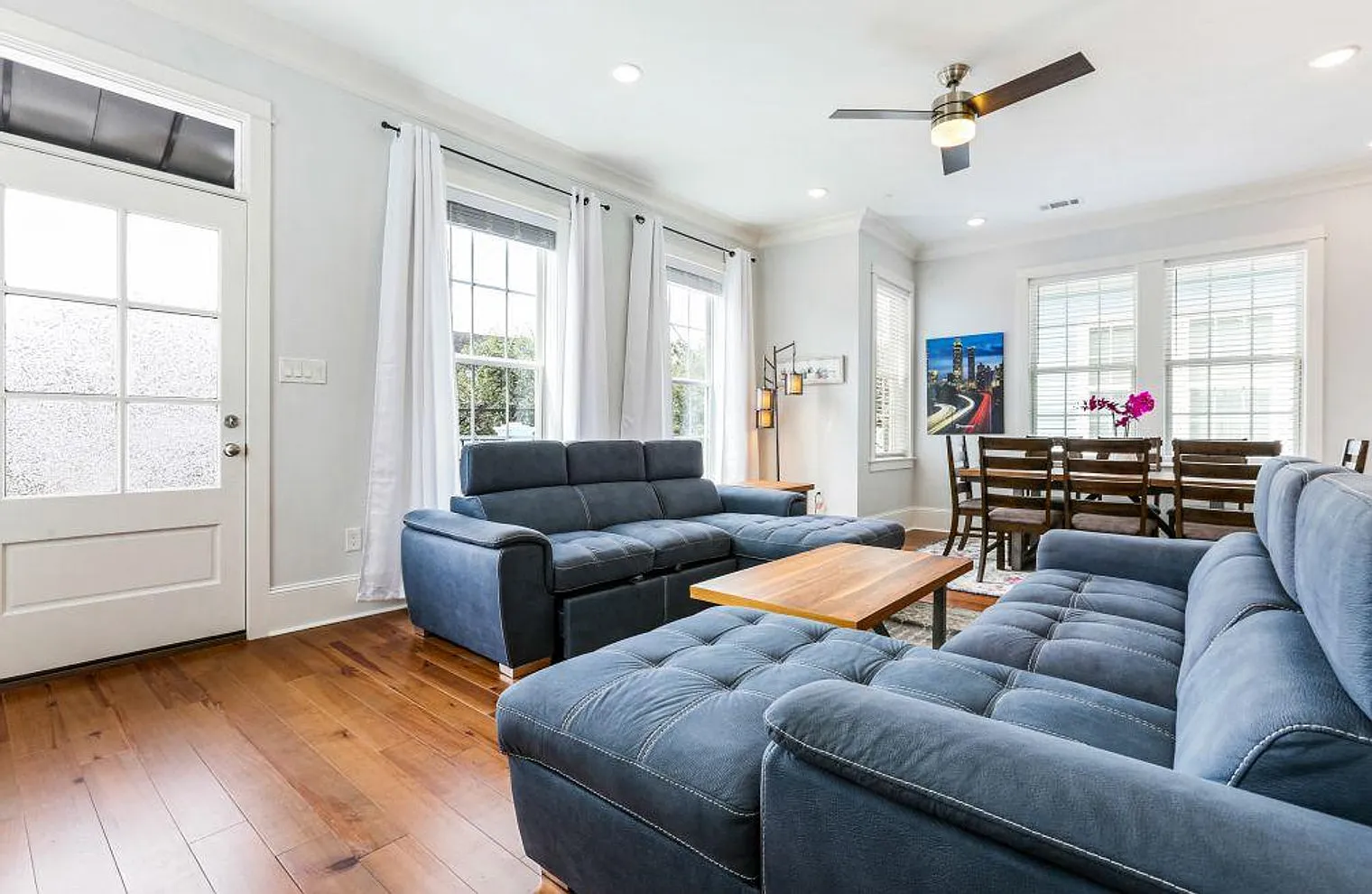 4 bed, 3.0 bath, 2292 sqft, $17,222 — Photo 1