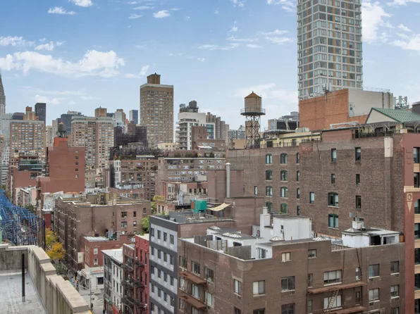 50 Lexington Avenue image 3 of 17