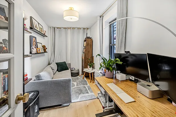 Rented by Douglas Elliman | media 16