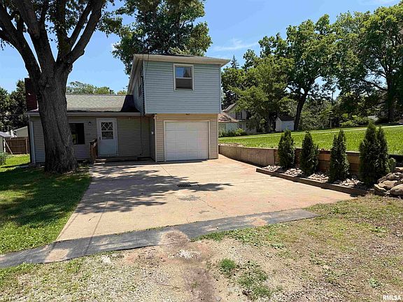 2nd image of 225 Grandview Ave