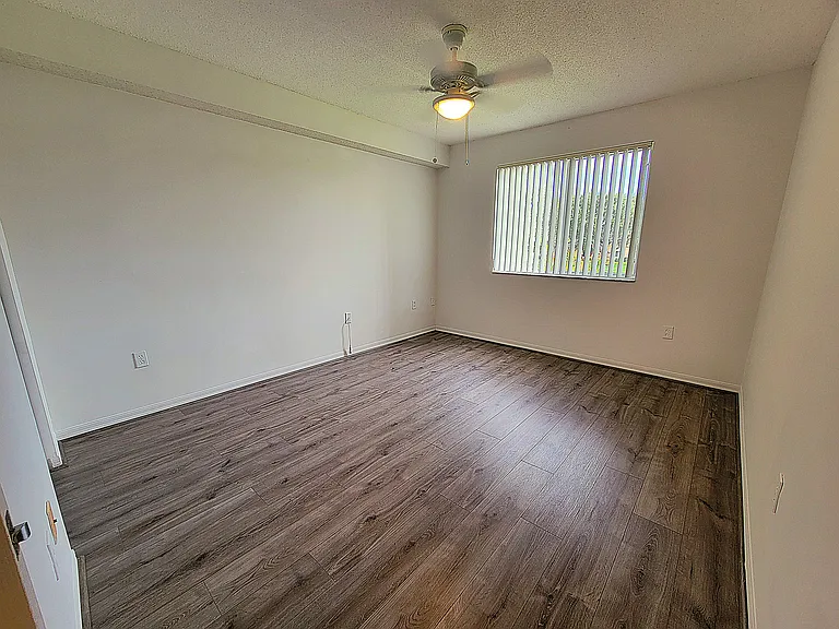 1640 N 42nd Cir #204 — Photo 20