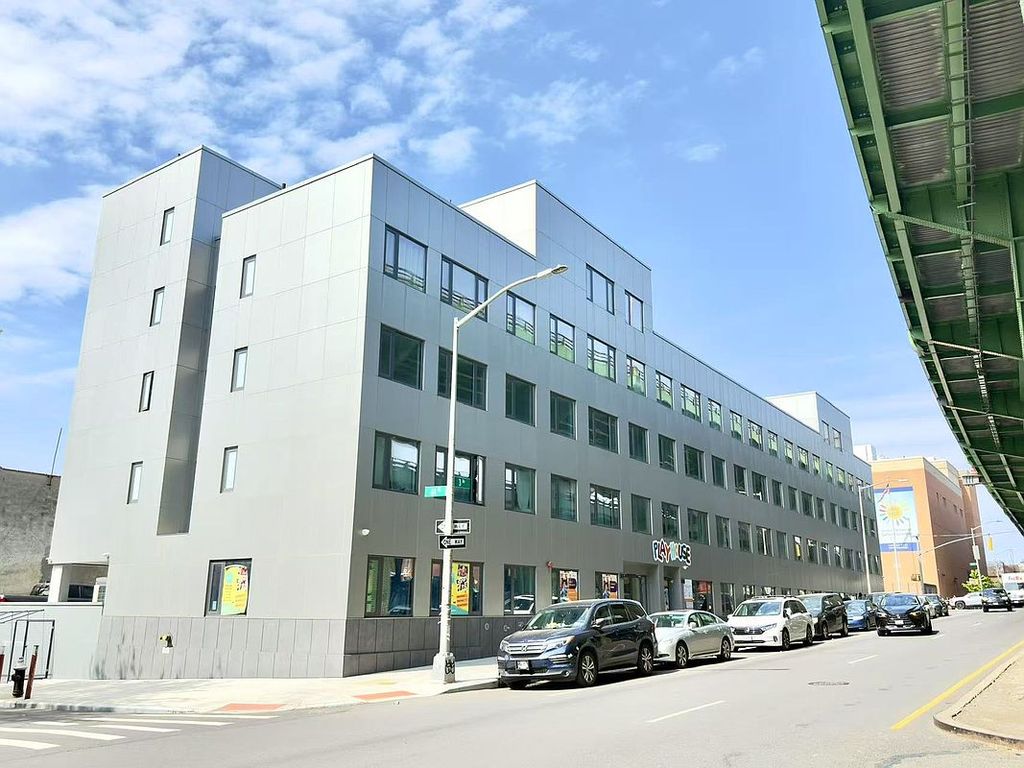 6020 3rd Ave, Brooklyn, NY - View 2