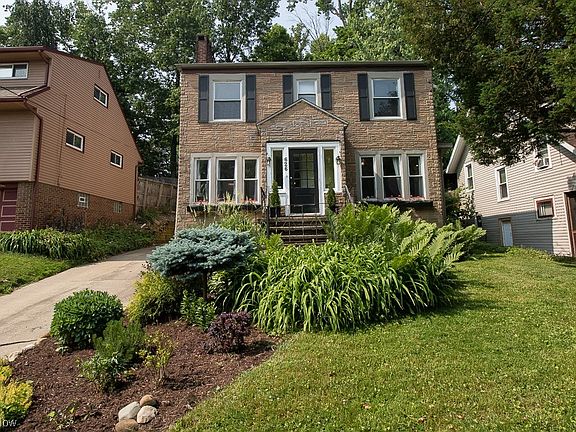 2nd image of 626 Weber Ave