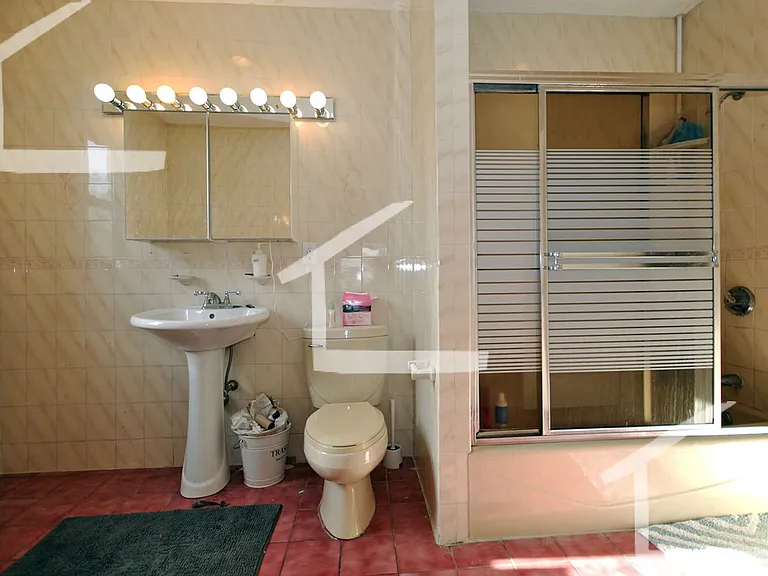 211 Saint Paul St #1B — Photo 3