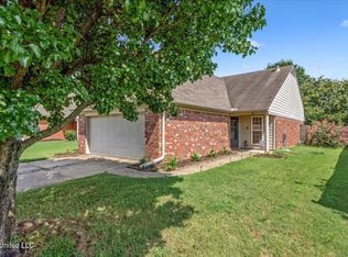 7316 Pecan Meadow Dr, Olive Branch, MS 38654