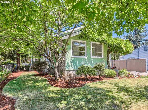 7719 SE Knight St, Portland, OR 97206