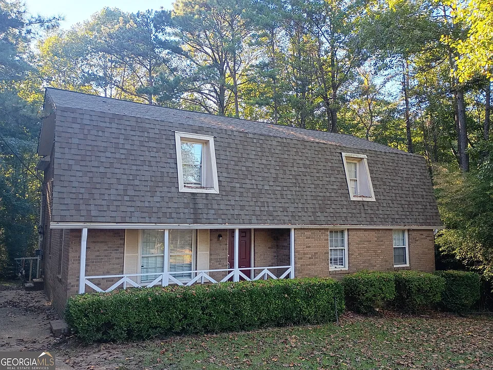281 W Lakeview Dr