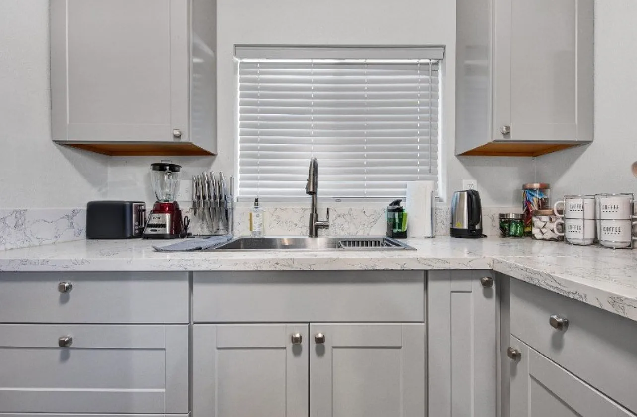 1 bed, 400 sqft, $2,600 — Photo 3