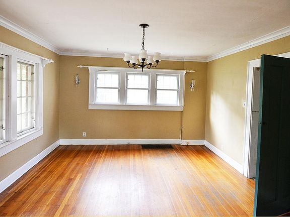 5th image of 5160 N Park Ave