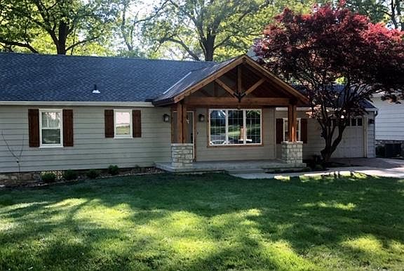2nd image of 5200 Clark Dr