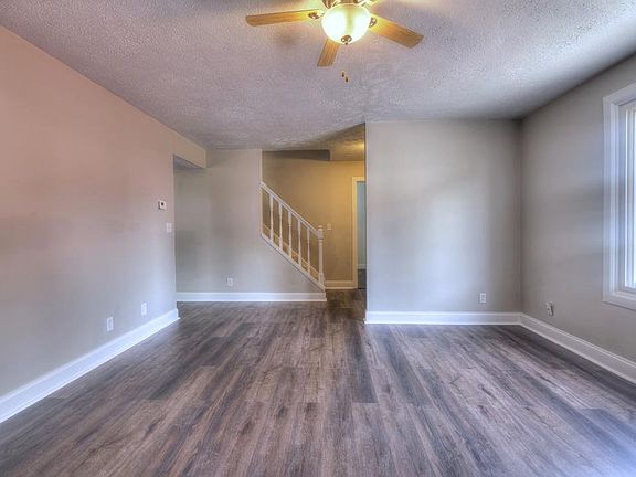 4th image of 701 Indiana Ave