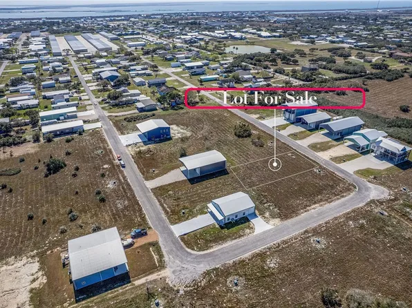 36 Easy St, Pt O Connor, TX 77982