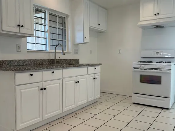 908 Glenn Ave, Modesto, CA 95358