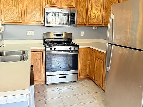 1214 Butler Ave — Photo 12